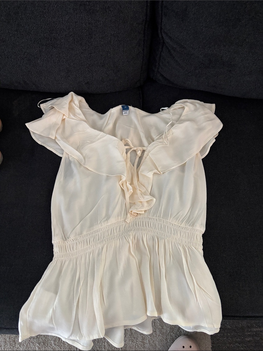 Old Navy Cream Ruffle Tie-Front Peplum Top